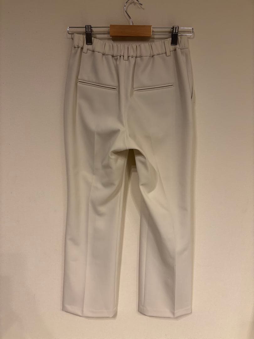 美品　ウィムガゼット　フロントスリットパンツ　アイボリー　36