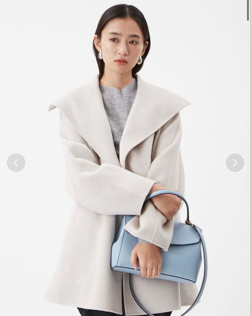 ミラオーウェン　共ベルト付きビックカラーミディ丈コート(美品、タグ付き)