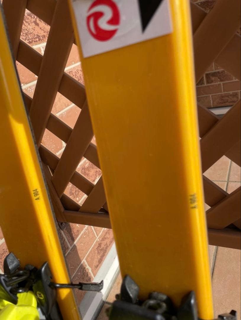 Salomon スキー板 黄色 (145 cm)