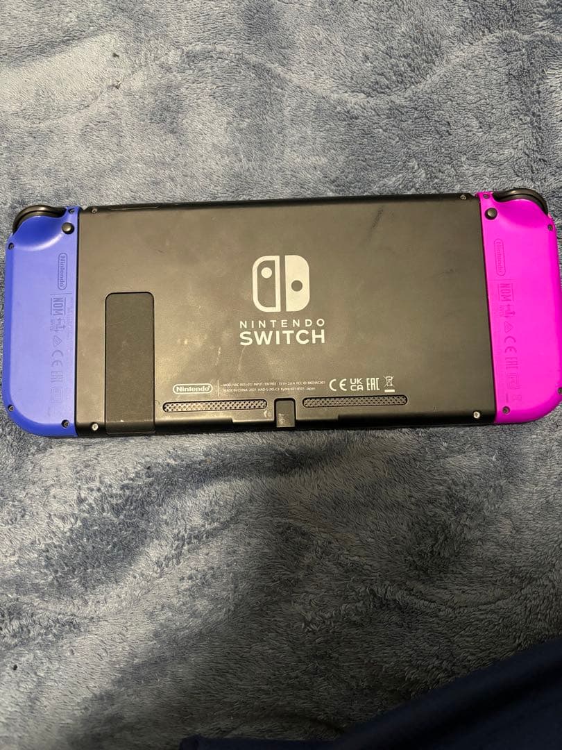 Switch本体　コントローラー&sdカード付き