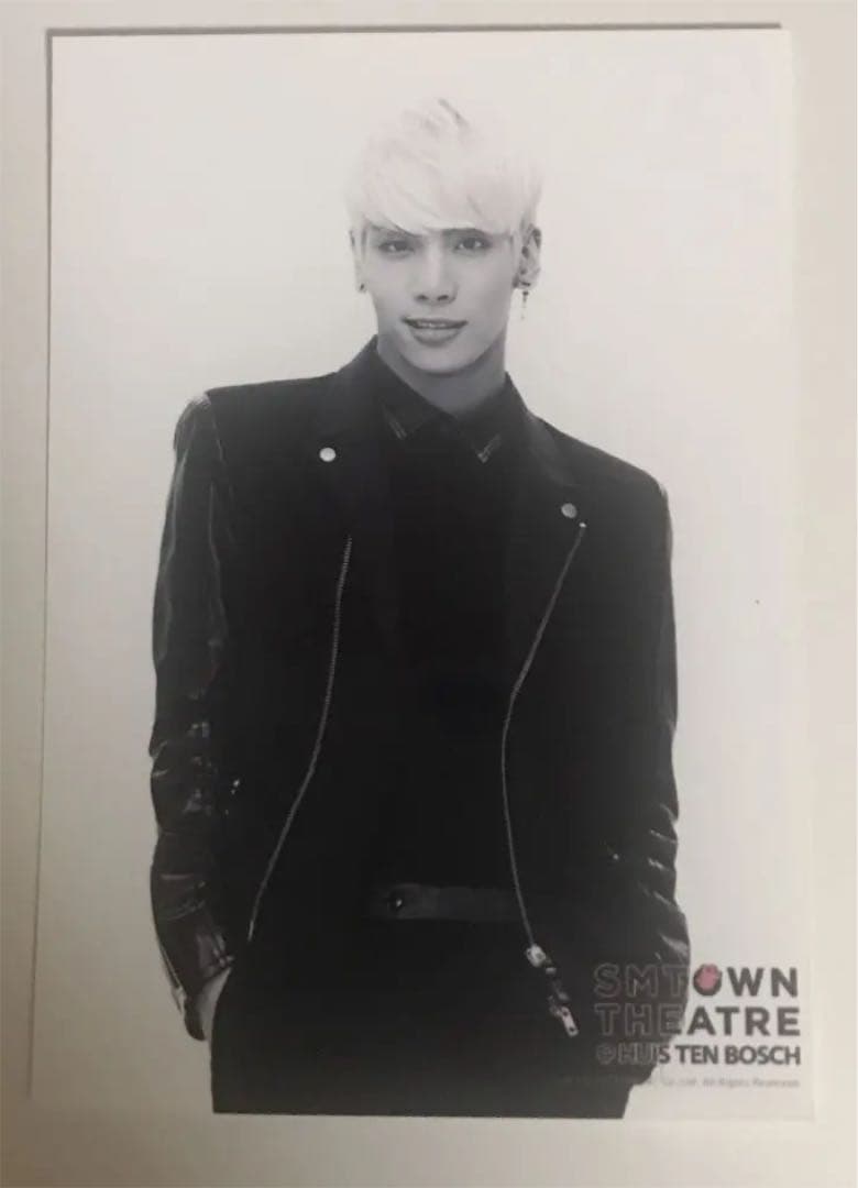 SHINee smtown ハウステンボス　ジョンヒョン　生写真　公式グッズ