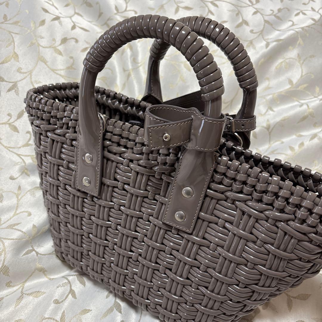 ⭐︎極美品⭐︎バレンシアガ エナメル ビストロバスケットバッグXS