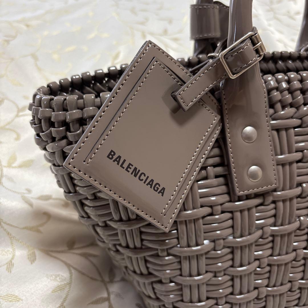 ⭐︎極美品⭐︎バレンシアガ エナメル ビストロバスケットバッグXS