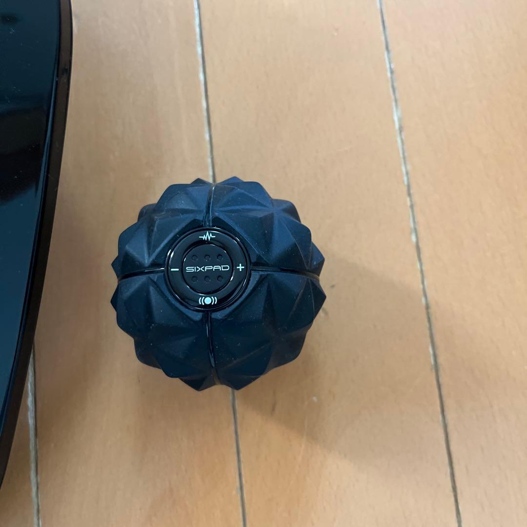 シックスパッドFoot Fit ブラック マッサージボール付き