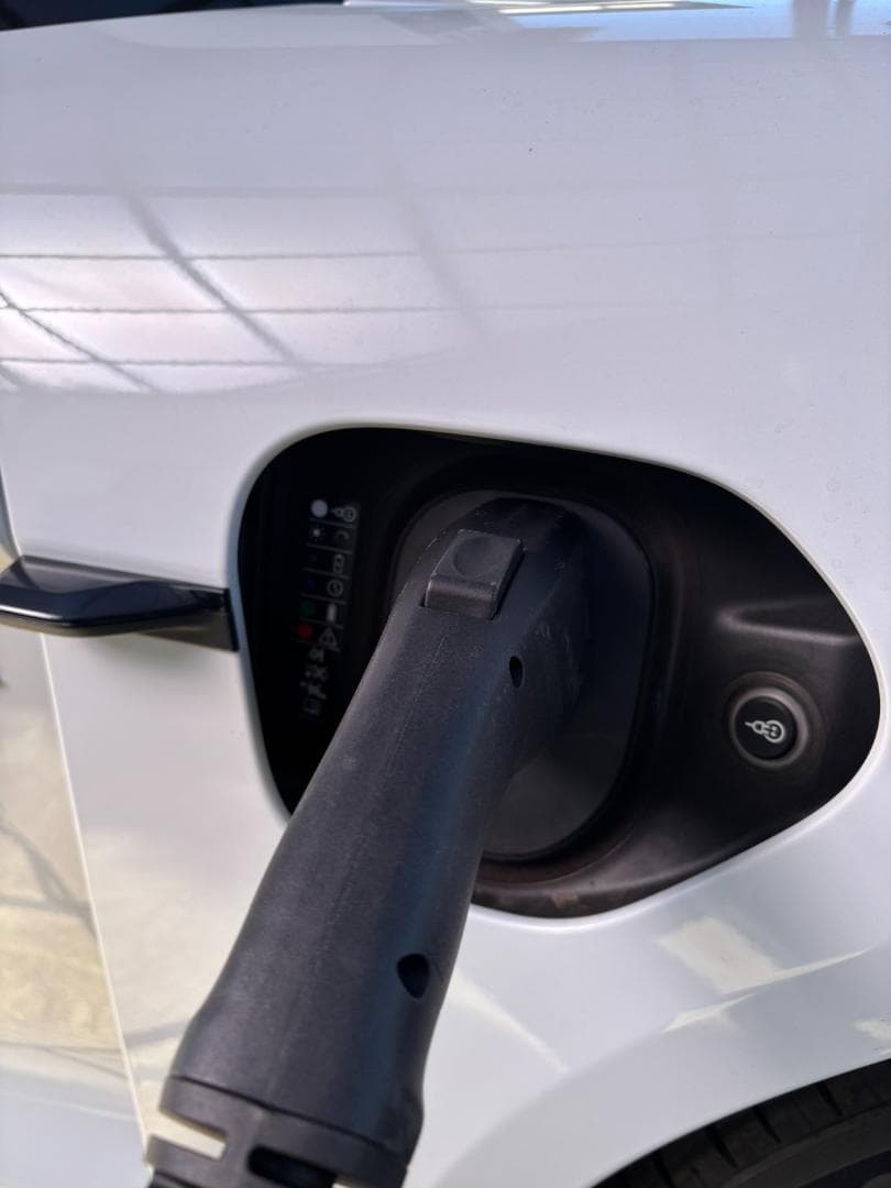 ポルシェ モバイルチャージャーコネクト 充電器 ケース付き