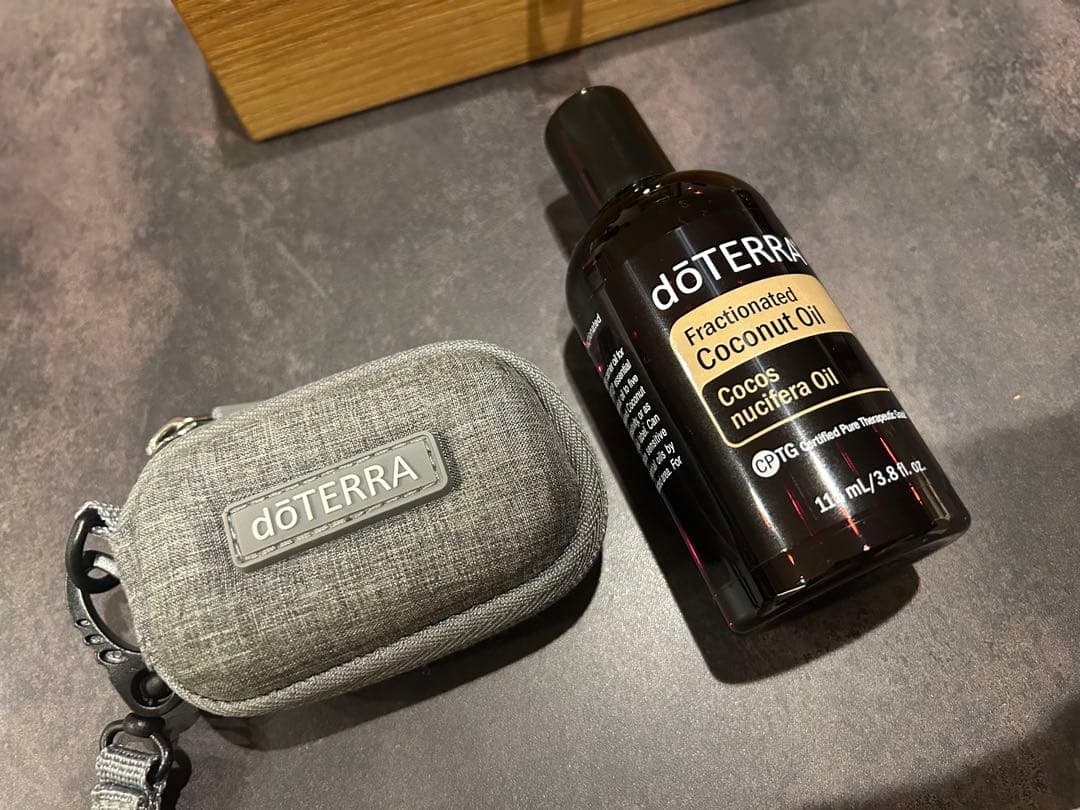 【値下げ！】ドテラ木箱　オイル　ローズタッチ、ジャスミンタッチetc