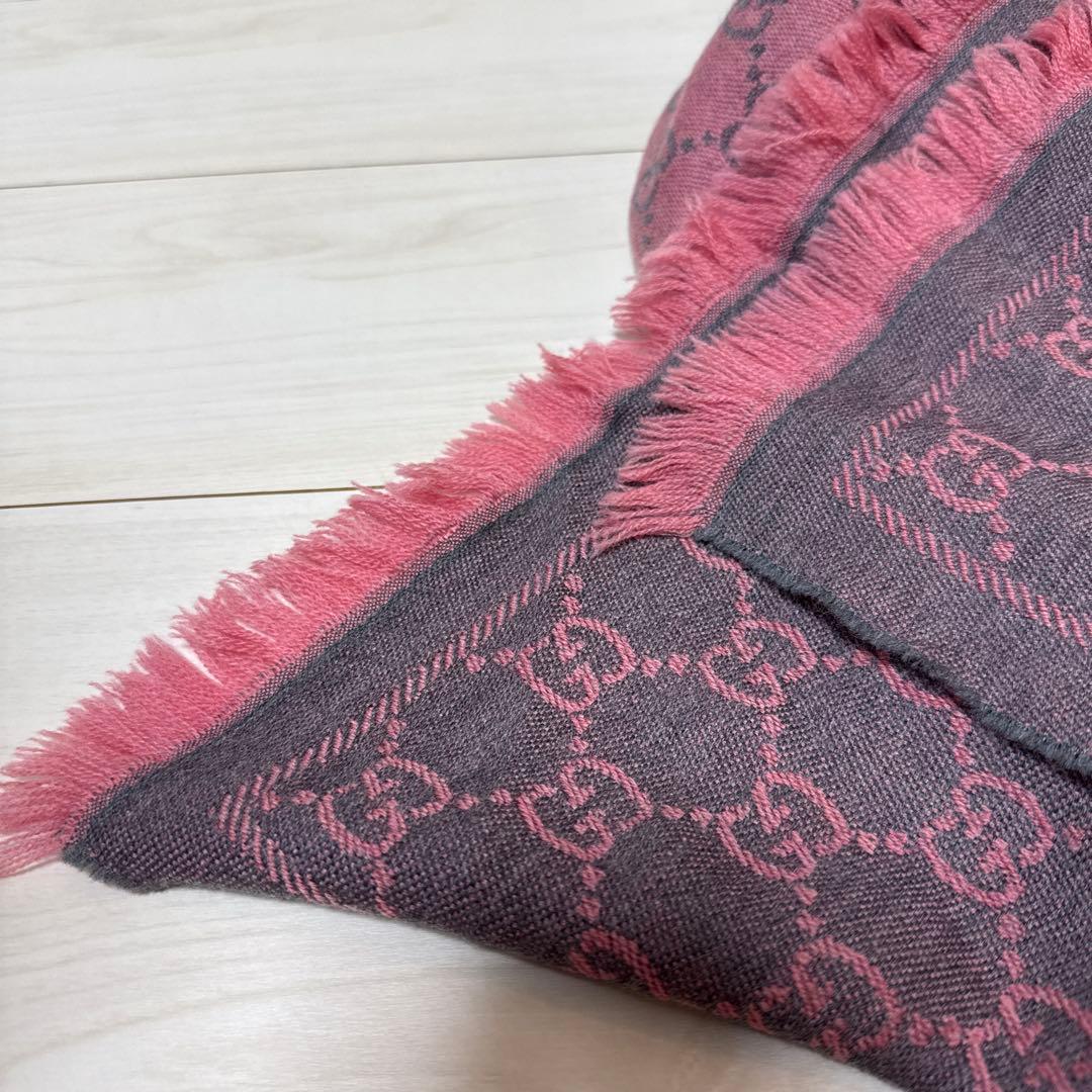 GUCCI GGパターン マフラー ピンク
