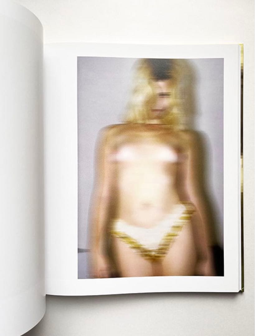 トーマス・ルフ Thomas Ruff: Modernism