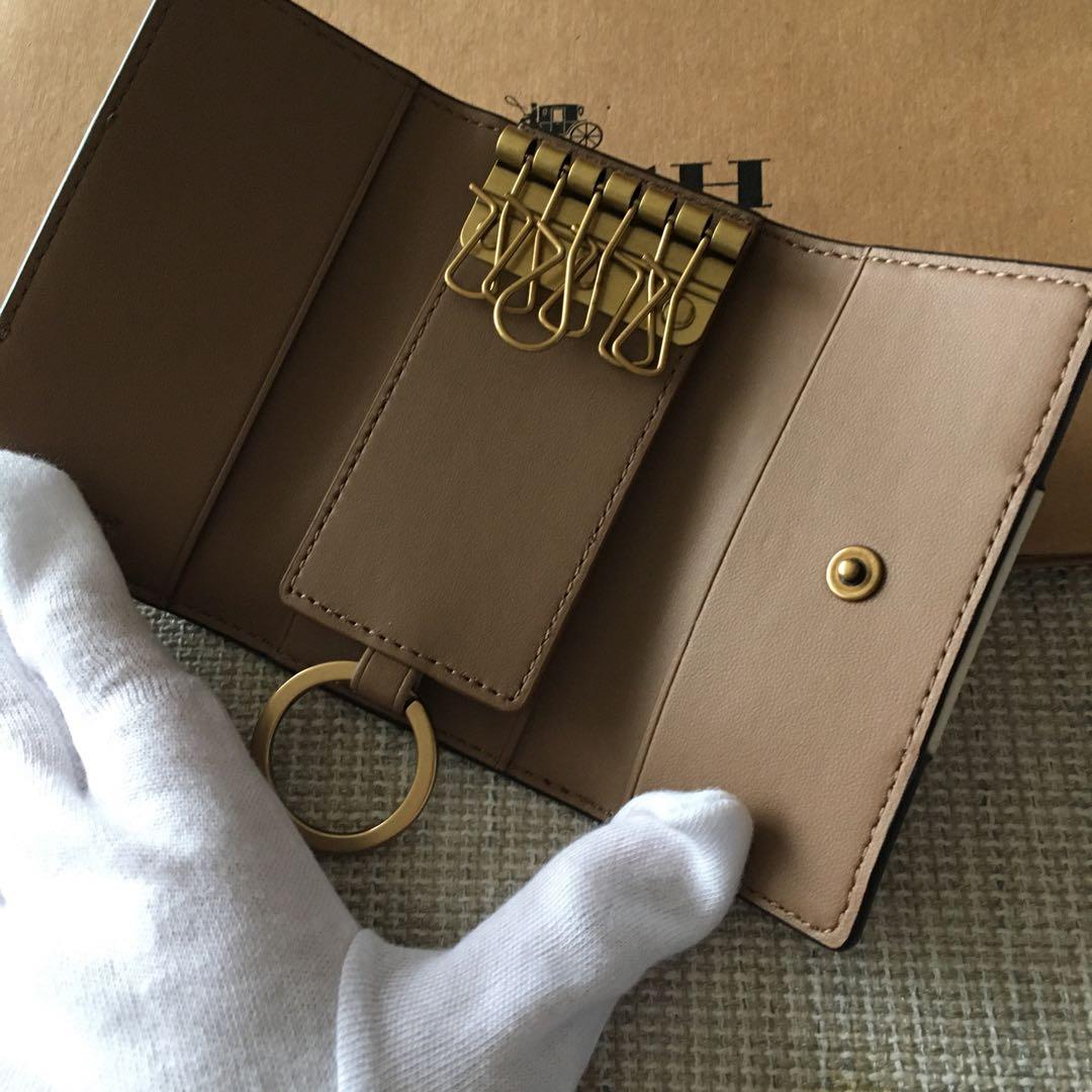 新品★COACH コーチ 定価19,800円 レザー 6連キーケース リング付き