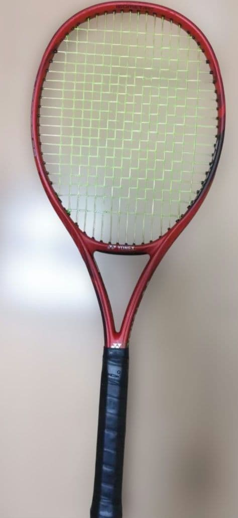 Vコア98 テニスラケット
