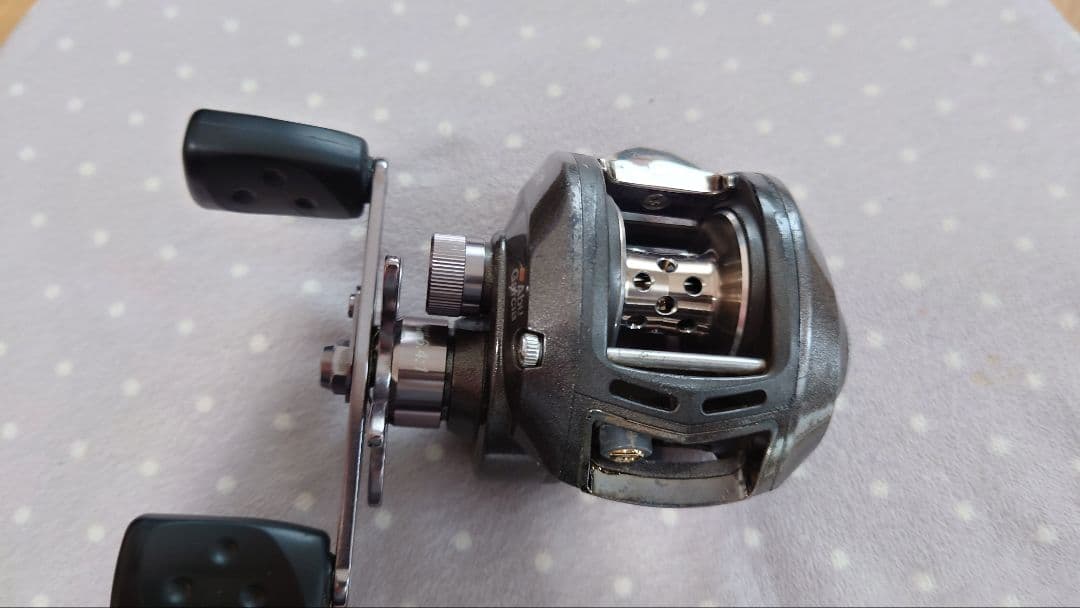 アブガルシアElite　10Bearings（右ハンドル）