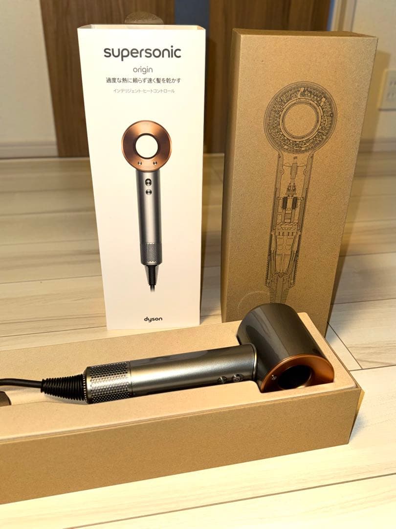 ヘアドライヤー Dyson supersonic origin HD08