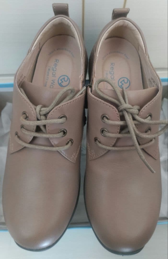 まぴ様　Regal Walker 新品グレージュ コンフォートシューズ23.5