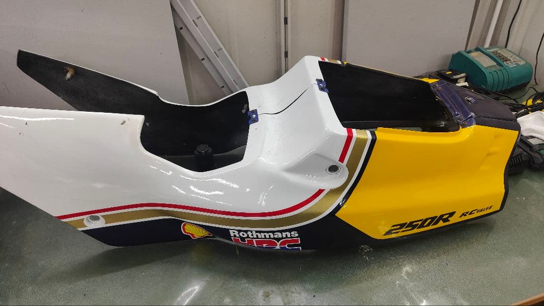 NSR250R MC18 89 中華カウル