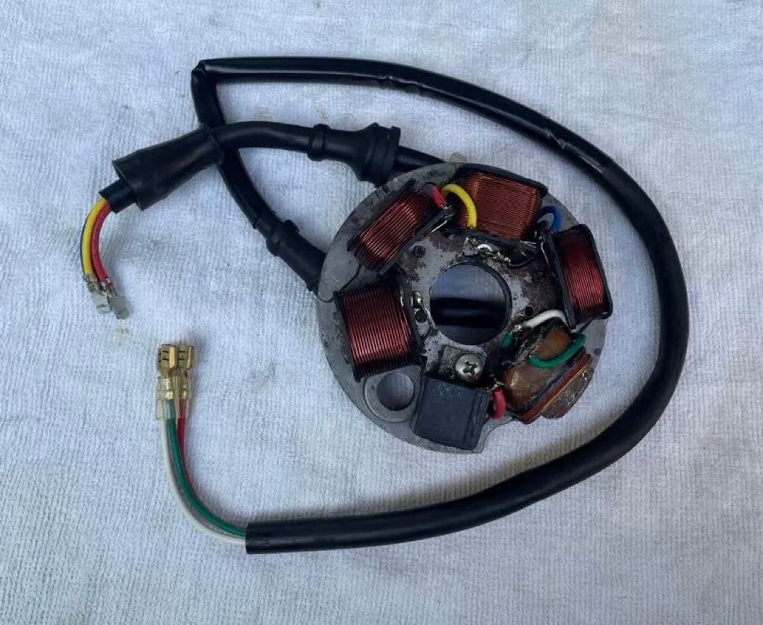 VESPA 125ET3プリマベーラ 用ジェネレータコイル 取り外し品