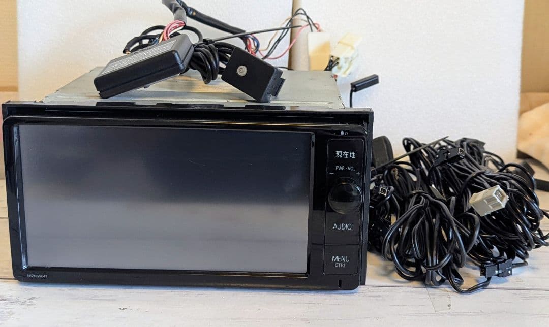 TOYOTA トヨタ パネル交換済み NSZN-W64T カーナビ 地デジDVD