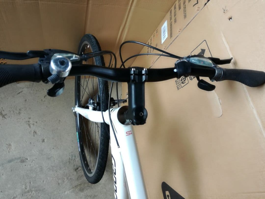 キャノンデール 　Cannondale　Quick 　クロスバイク