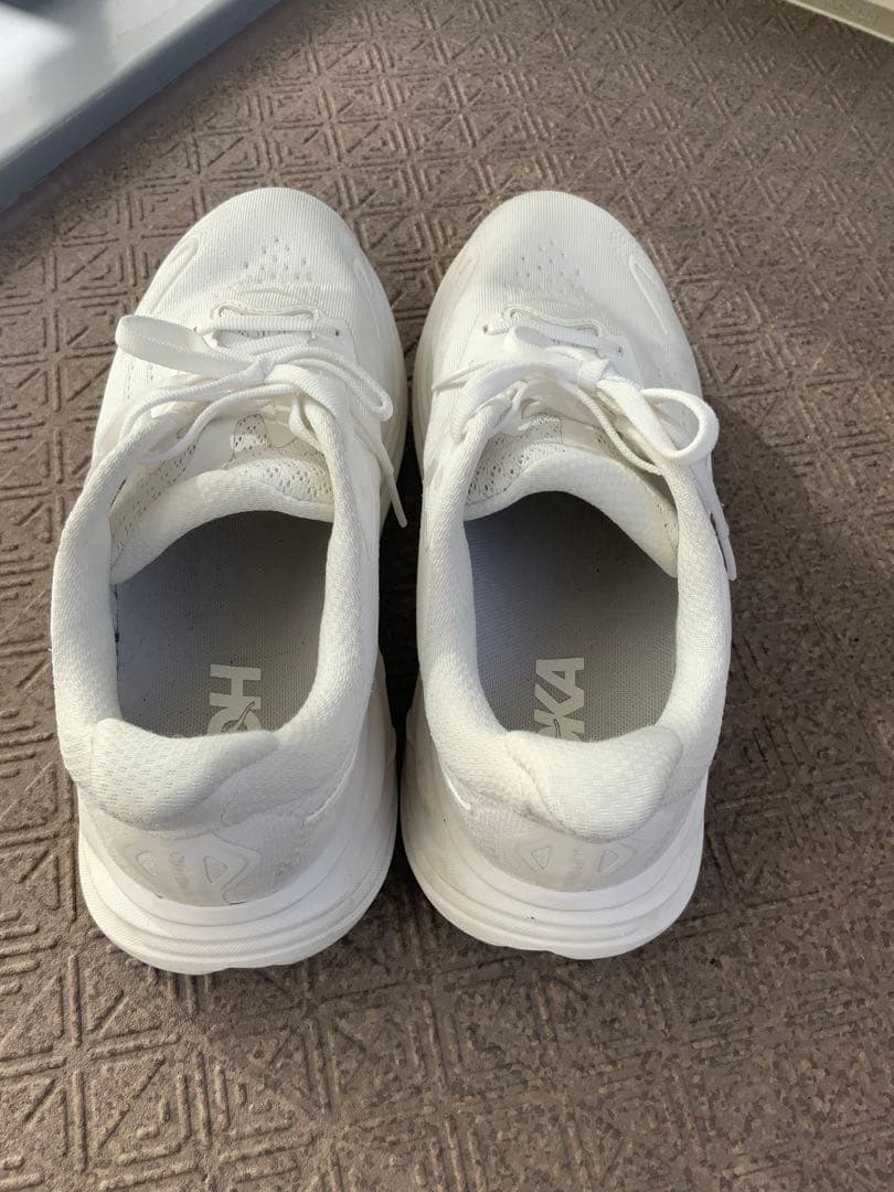 HOKA /スニーカー/ホワイト/レディース/ウォーキングシューズ/ランニング/