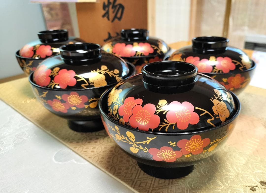 可愛い！梅の花！☆会津塗☆【金彩蒔絵】 ☆お吸物椀☆汁椀☆蓋付き☆五客揃い☆