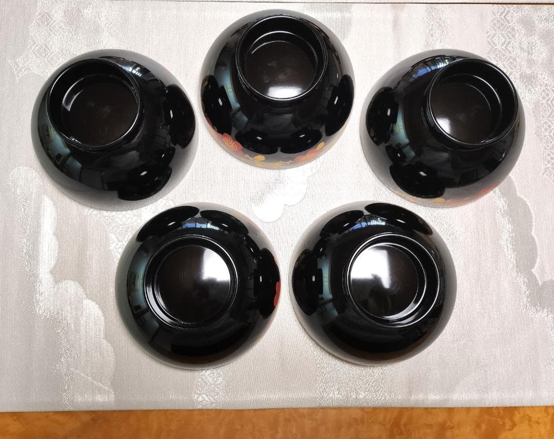 可愛い！梅の花！☆会津塗☆【金彩蒔絵】 ☆お吸物椀☆汁椀☆蓋付き☆五客揃い☆