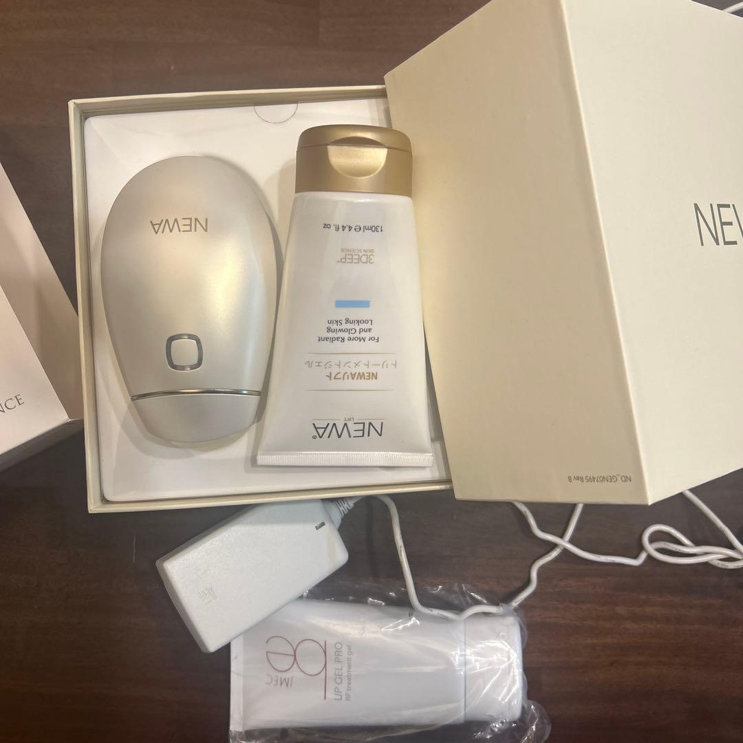 ＮＥＷＡ　リフトアップ美顔器