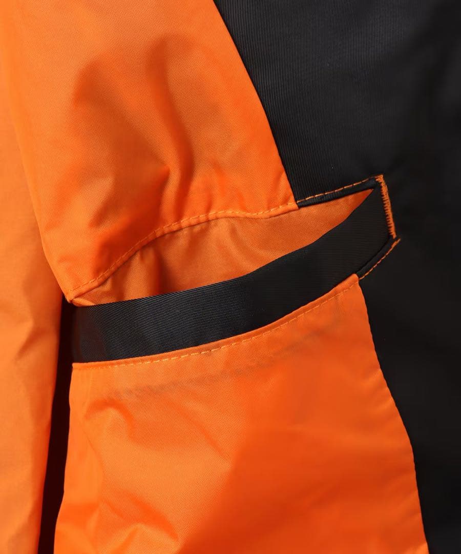 Jordan スタジャン オレンジ/ブラック