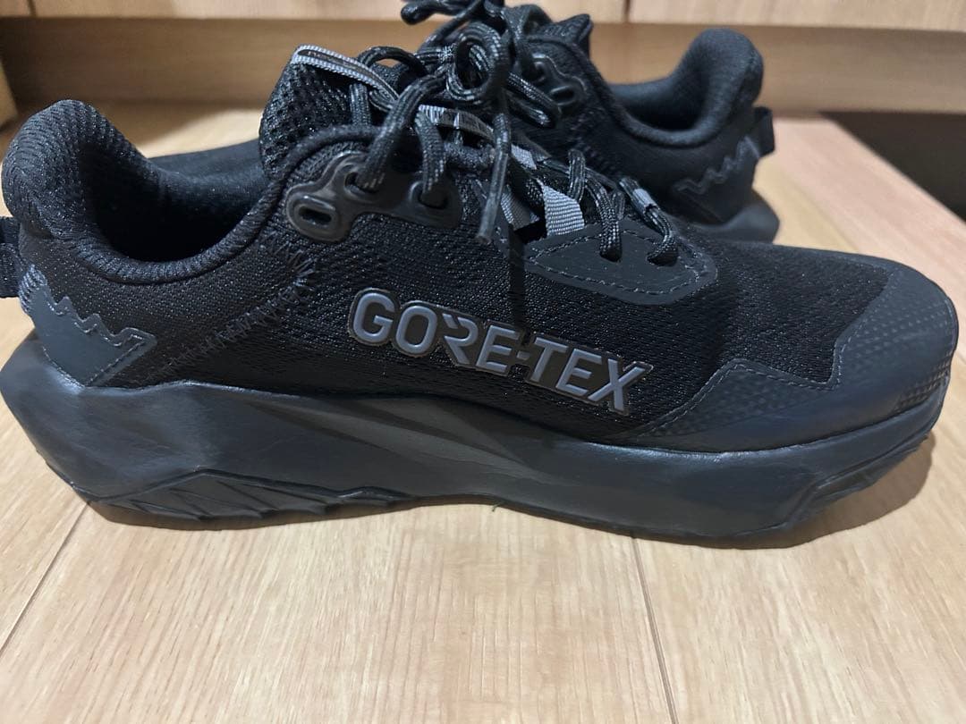 New Balance GORE-TEX レディースシューズ ブラック