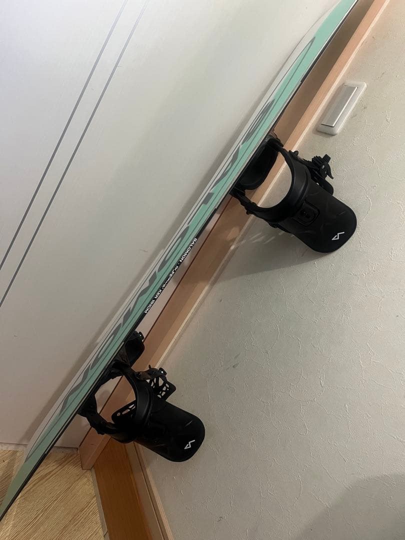 軽量ハイブリッドボード！サロモン　sleepwalker 151cm バイン付き