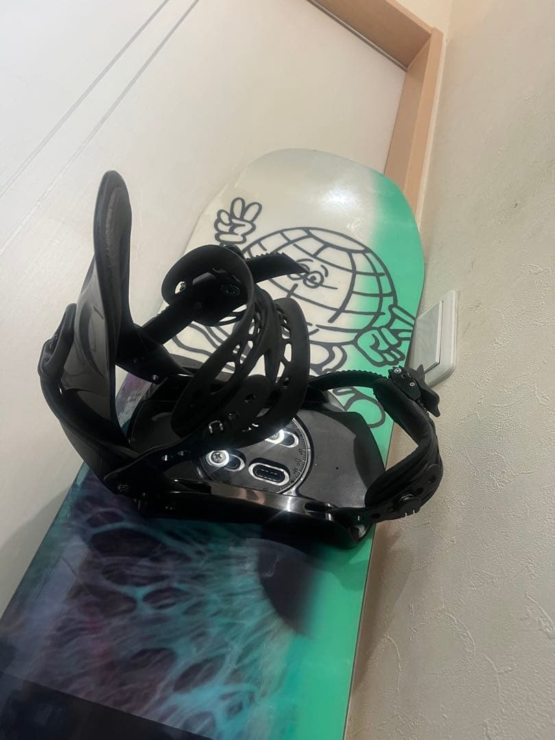 軽量ハイブリッドボード！サロモン　sleepwalker 151cm バイン付き