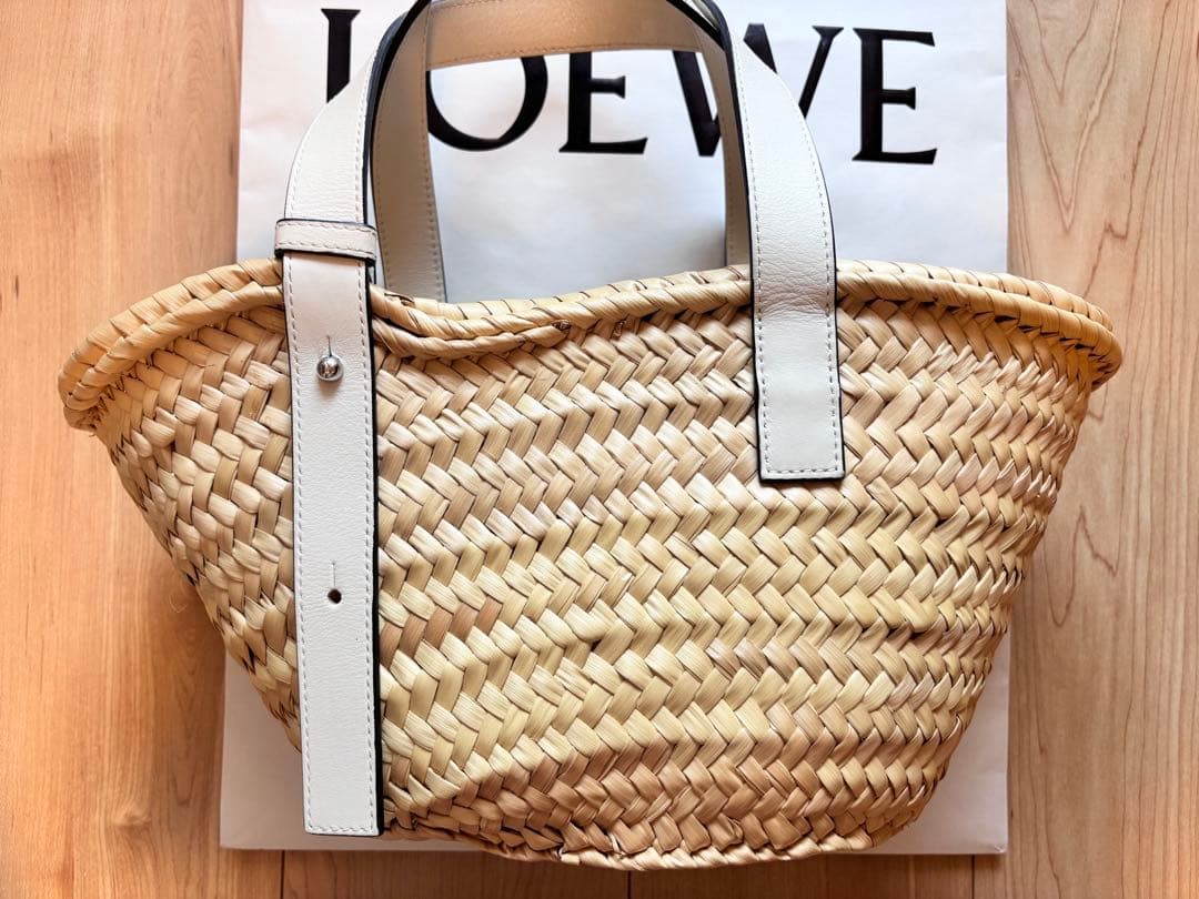 LOEWE ロエベ 白ロゴ入りバスケットバッグ スモール