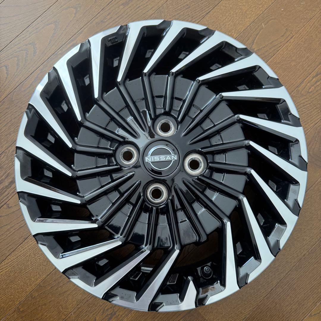 日産　デイズ　ルークス　アーバンクロム　15インチ　アルミホイール　1本