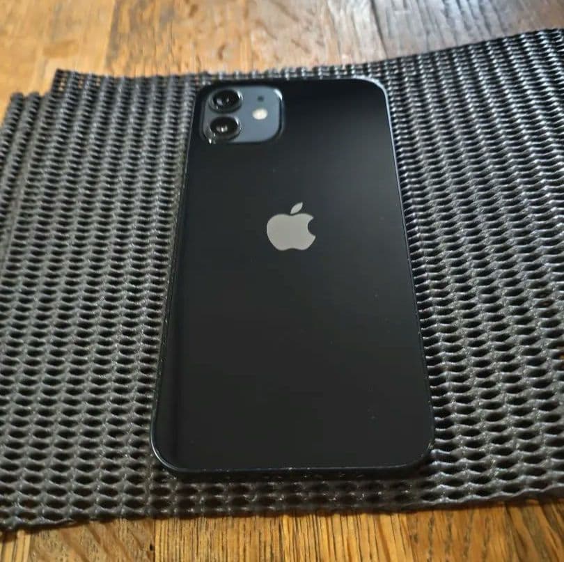 Apple iPhone 12 ブラック 本体　※最終値下げ!!