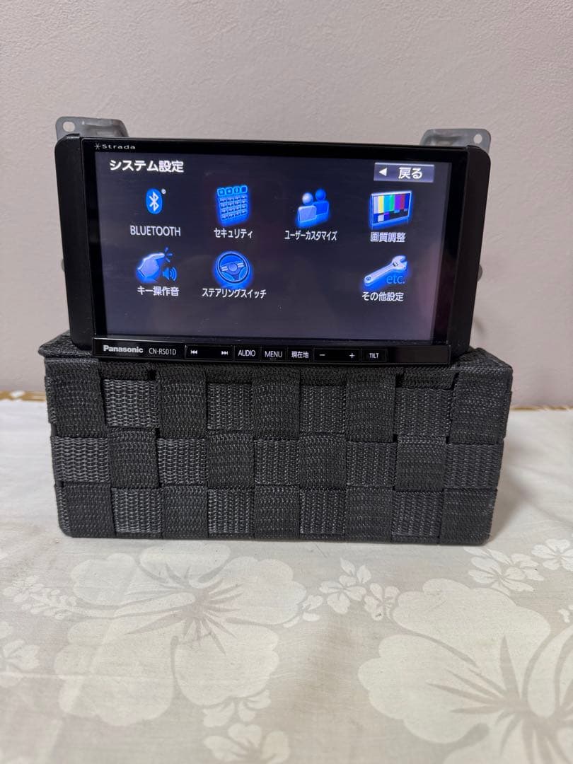 ★Strada CN-RS01D Bluetooth・DVD・地デジ★動作良好