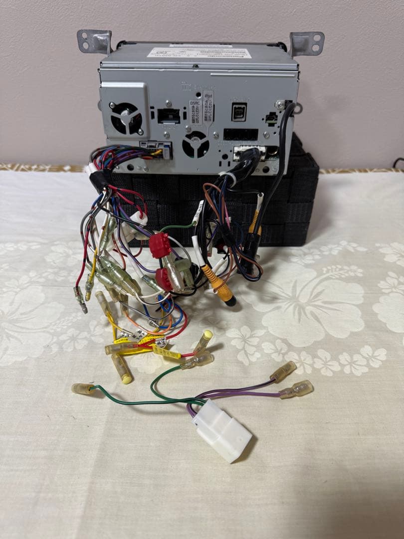 ★Strada CN-RS01D Bluetooth・DVD・地デジ★動作良好