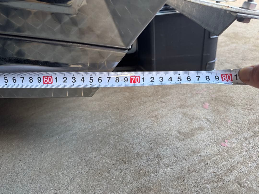 かっけさん専用　07エルフ フロントバイザー、バンパー