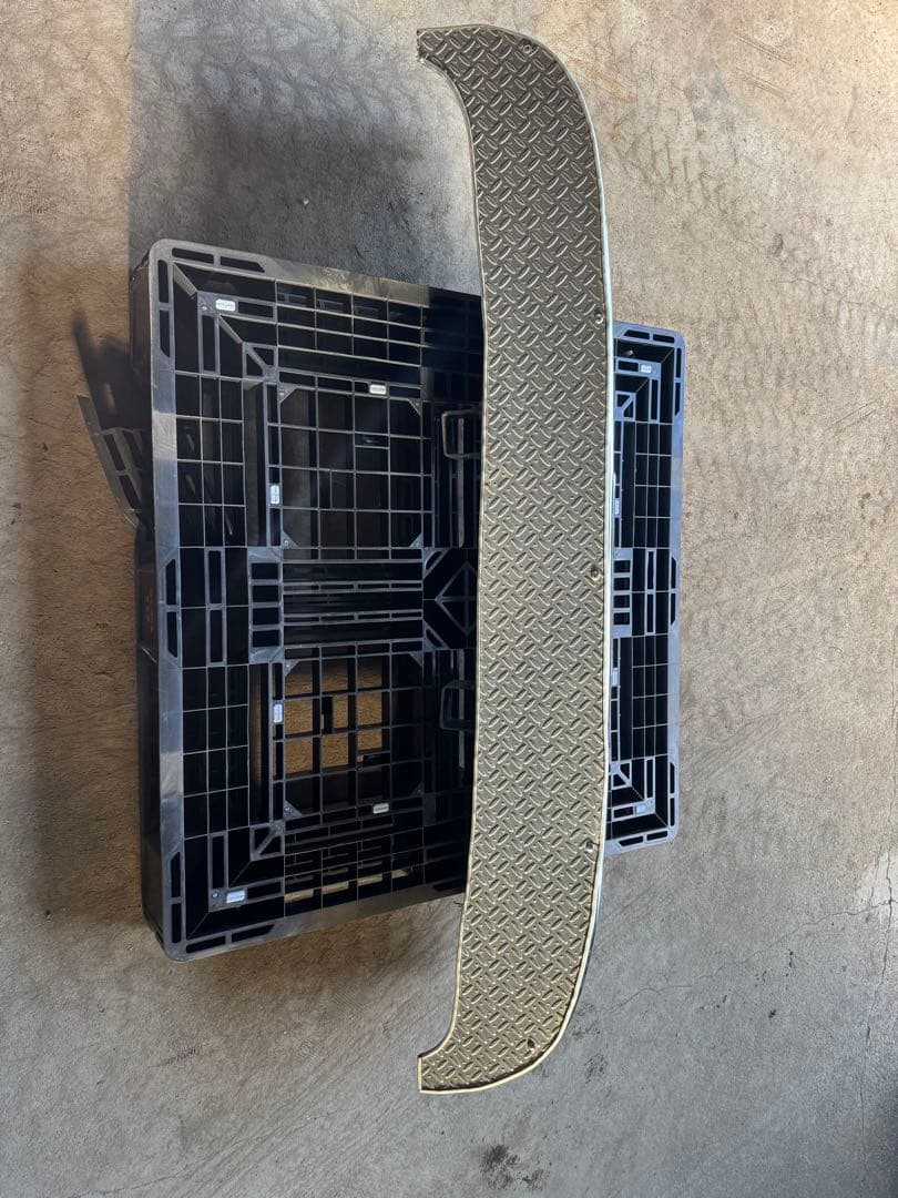 かっけさん専用　07エルフ フロントバイザー、バンパー