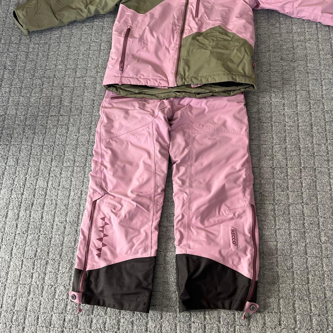 美品！イスビョン/134/140 暖かくとっても可愛いデザインです。