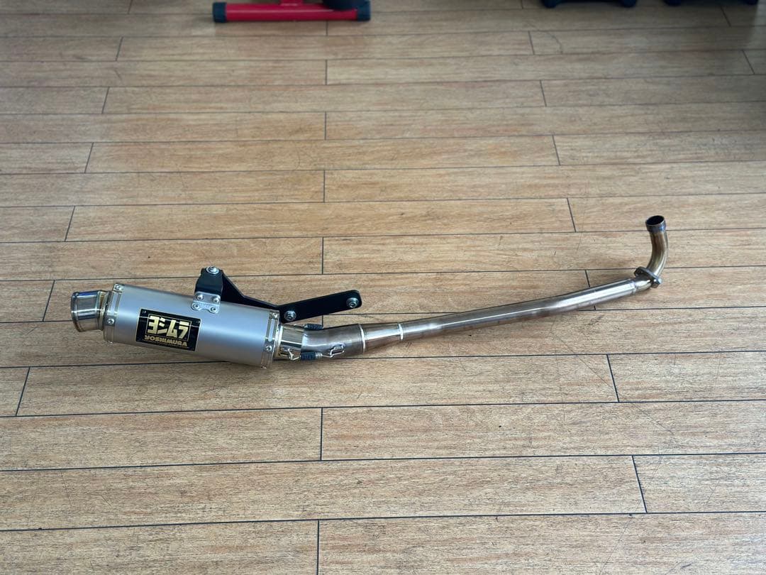 ヨシムラGP-MAGNUMサイクロンマフラー　ホンダ　スーパーカブC125 美品
