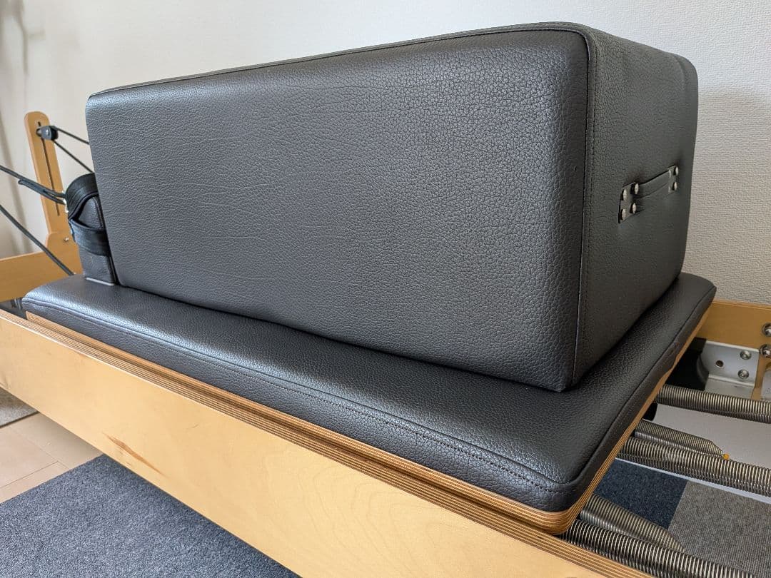 木製リフォーマー ピラティス用 MotionCarePilates