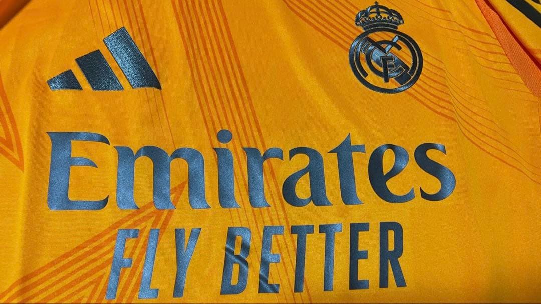 【正規品／オーセン】レアル24-25 アウェイ 8 バルベルデCLXLフルパッチ