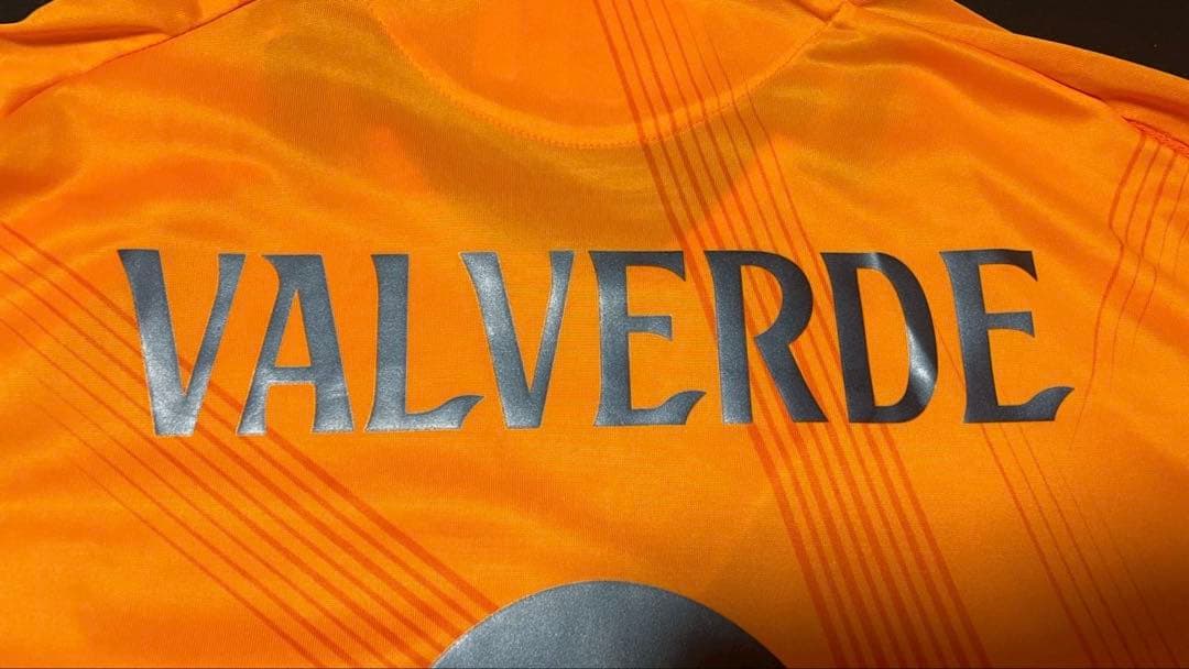 【正規品／オーセン】レアル24-25 アウェイ 8 バルベルデCLXLフルパッチ