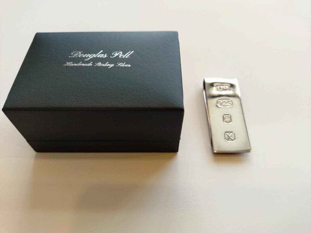 ダグラスペルマネークリップ