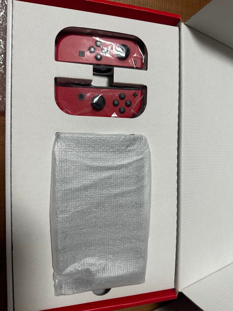 Nintendo Switch 本体 赤/黒 Joy-Con付き