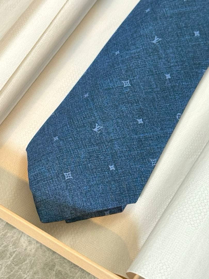 【新品未使用】LOUIS VUITTON ネクタイ