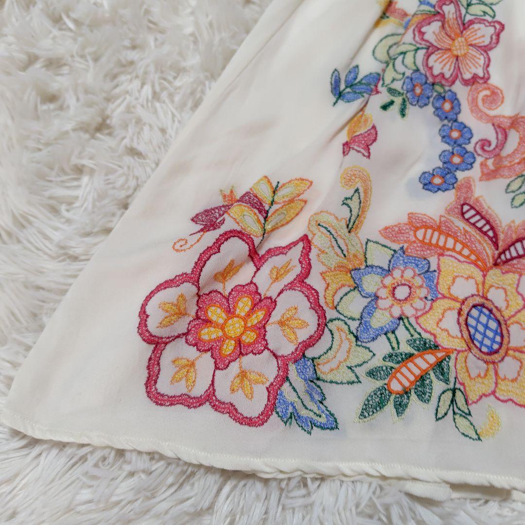 【極美品♡近年モデル】グレースコンチネンタル　カシュクール刺繍ワンピース　F