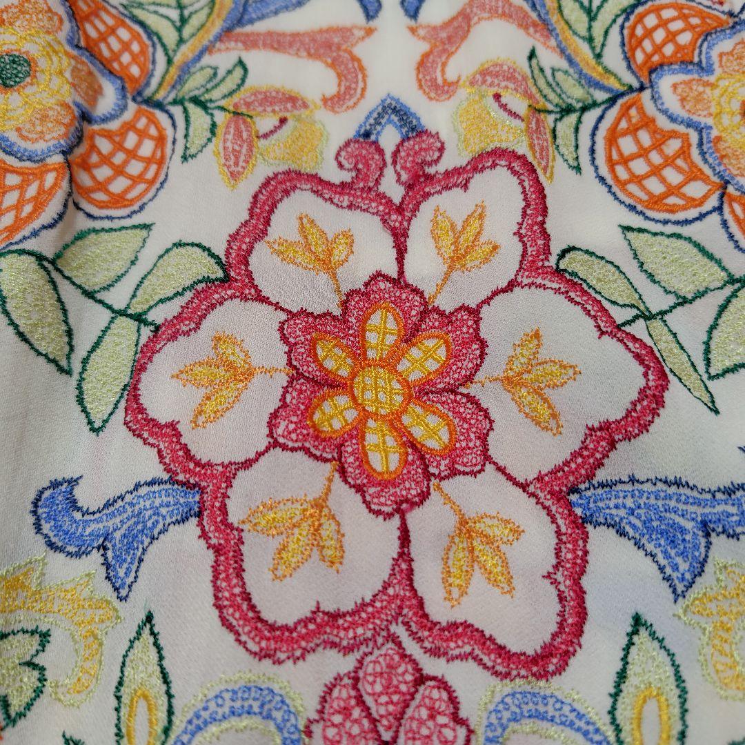 【極美品♡近年モデル】グレースコンチネンタル　カシュクール刺繍ワンピース　F