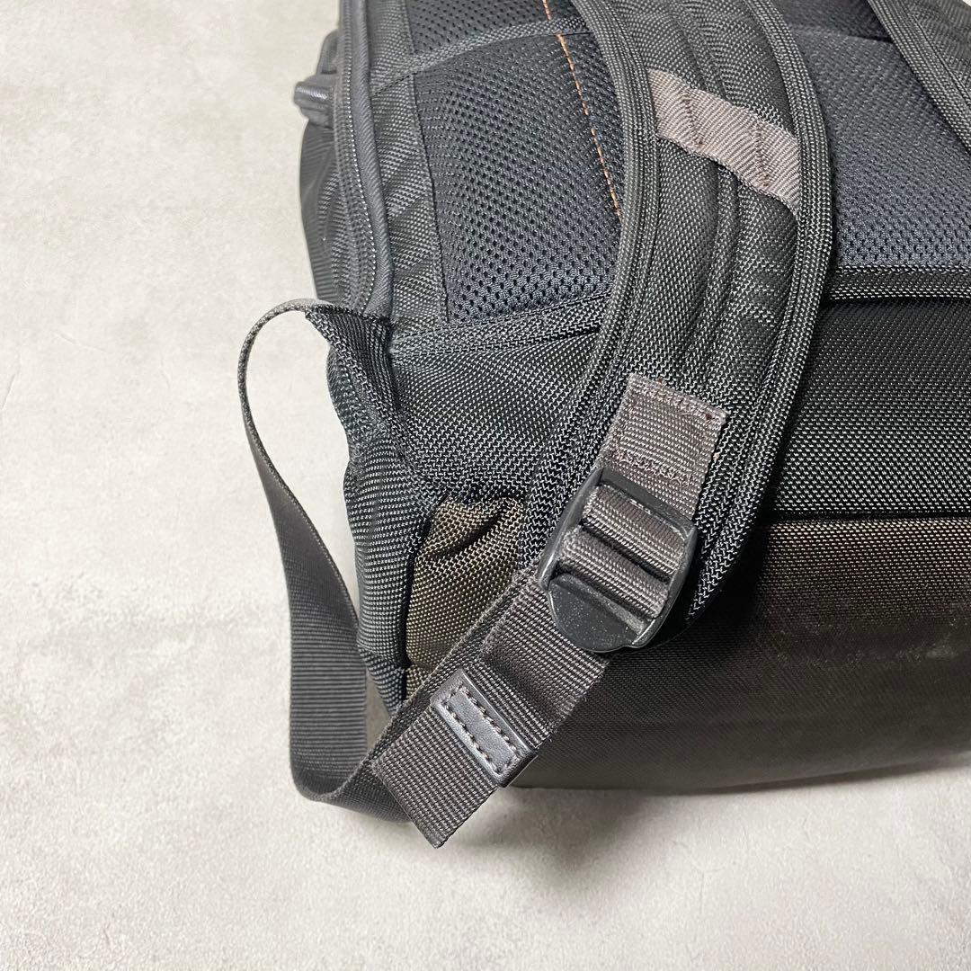 TUMI バッグバック ビジネスリュック メンズ Bertonan 黒 茶