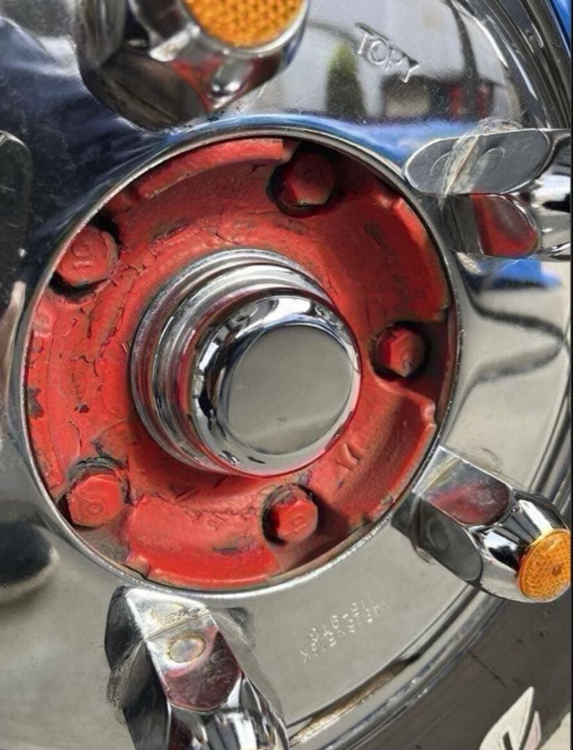 2トン★五角形★キャンター エルフ用 ホイールセンターハブカバー 3穴 デコトラ