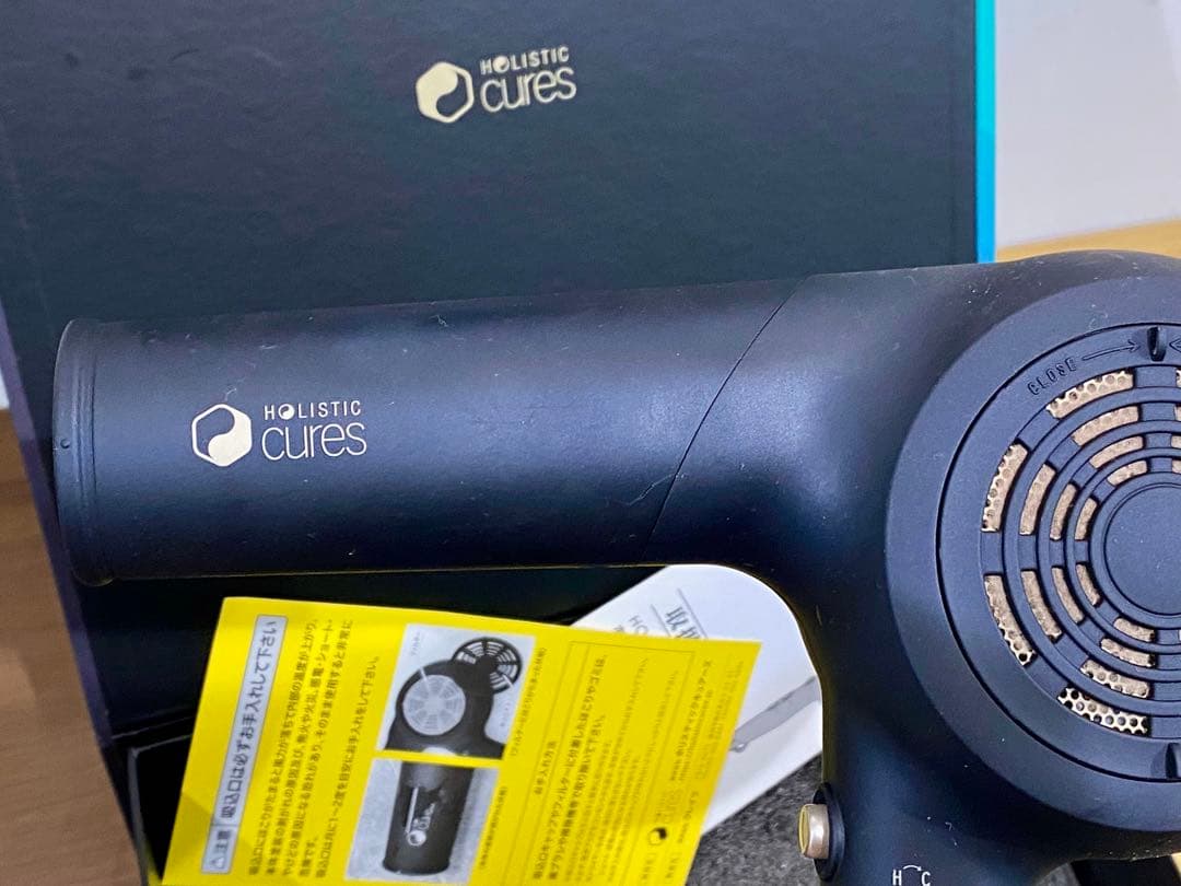 【美品】ホリスティックキュアドライヤーCCID-P01B 黒 箱付 動作良好