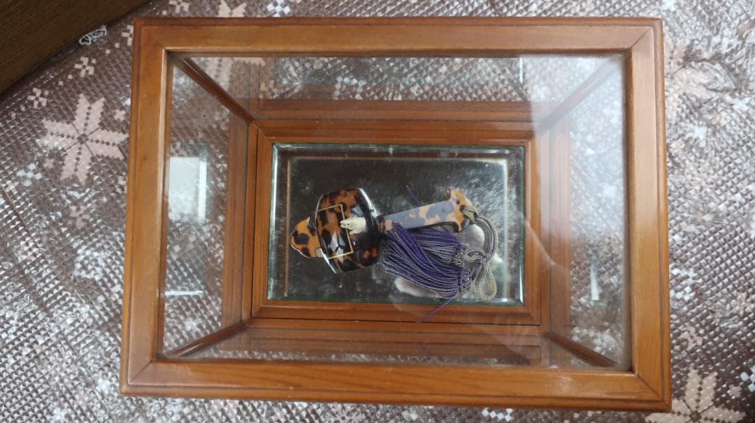 麻生 鼈甲製　打ち出の小槌　置物　ガラスケース付　縁起物　コレクション